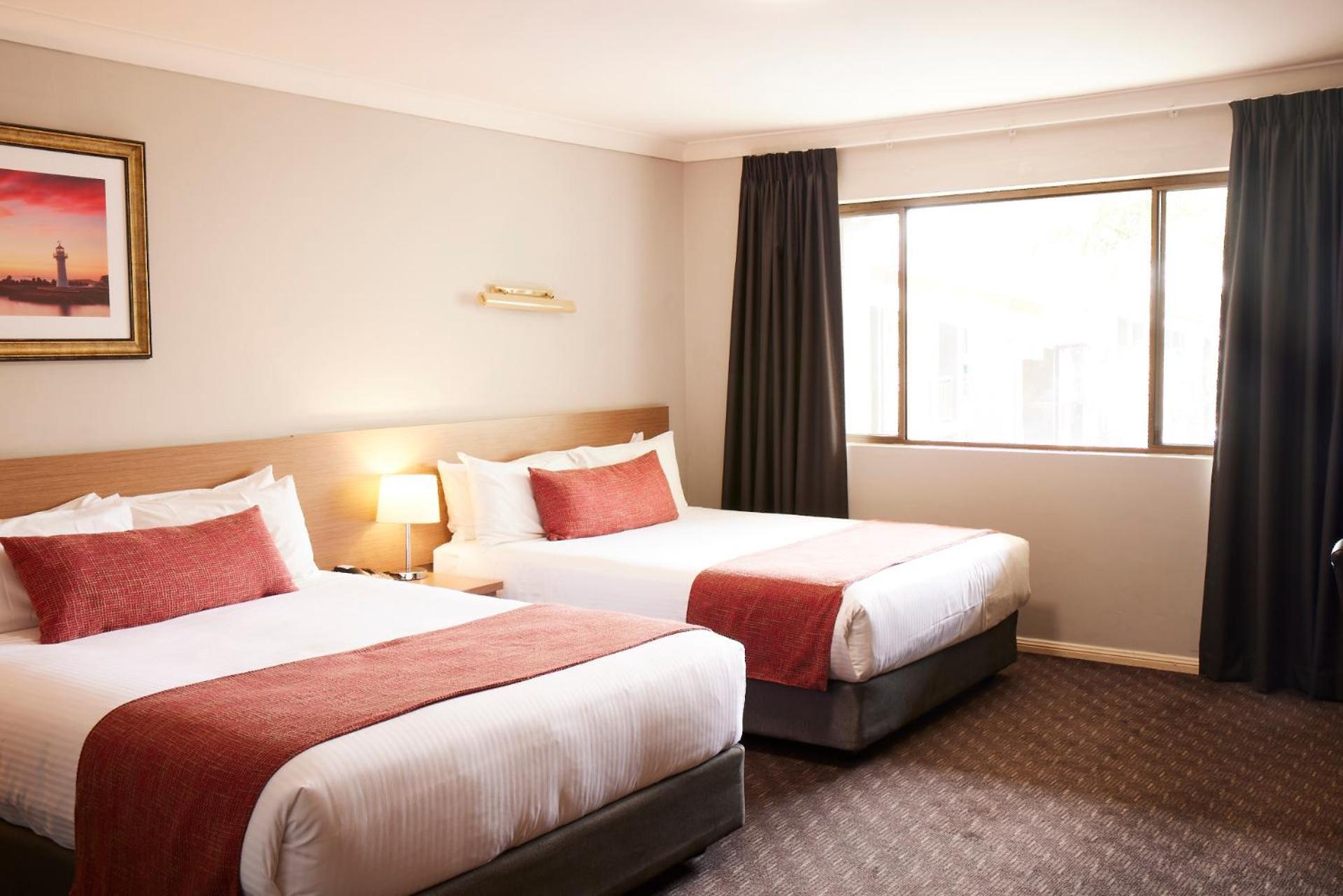 Ramada Hotel & Suites By Wyndham Cabramatta Exterior photo