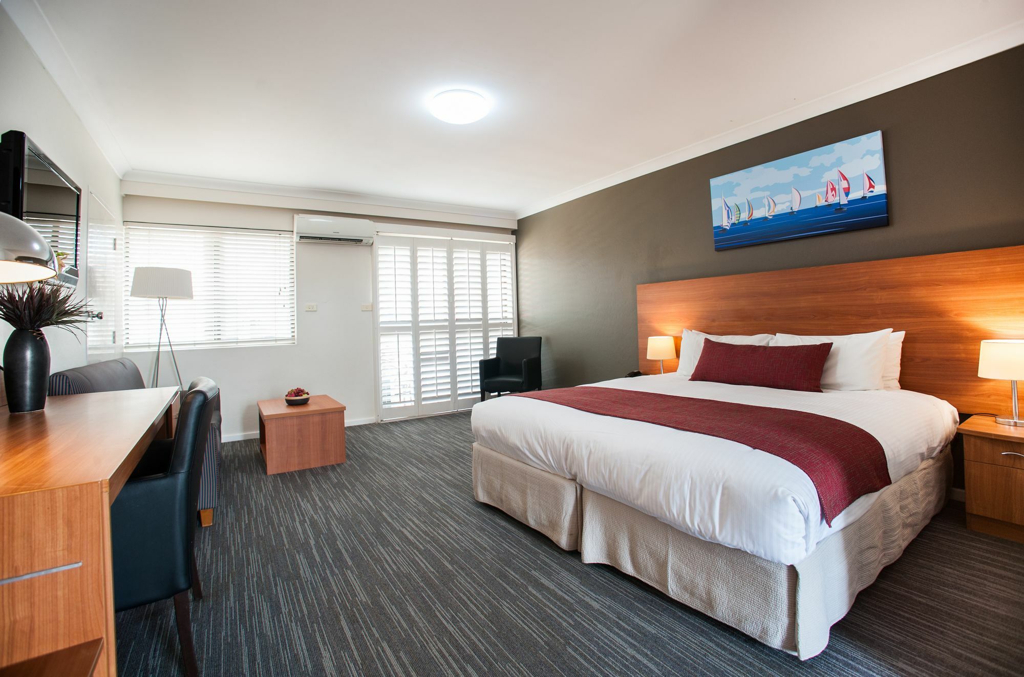 Ramada Hotel & Suites By Wyndham Cabramatta Exterior photo