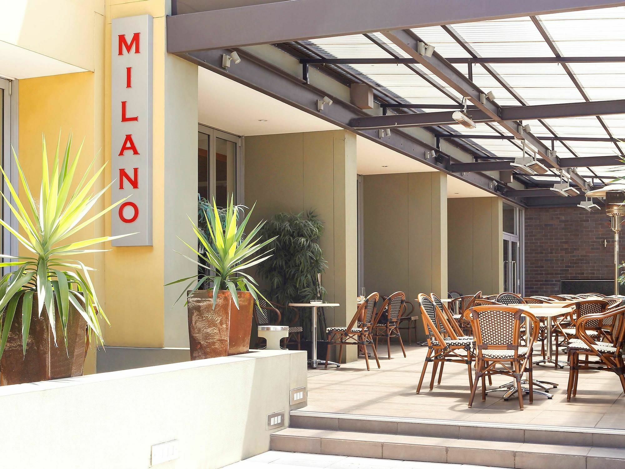 Ramada Hotel & Suites By Wyndham Cabramatta Exterior photo
